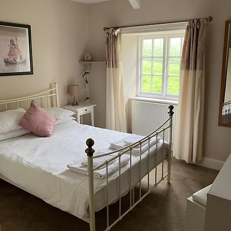 Farmer Bob'S Farmhouse Barnstaple Bagian luar foto