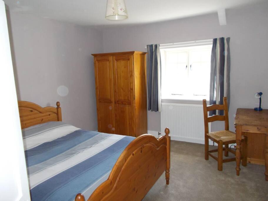 Farmer Bob'S Farmhouse Barnstaple Bagian luar foto