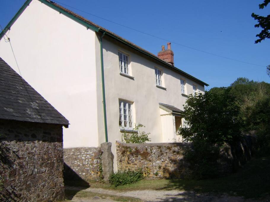 Farmer Bob'S Farmhouse Barnstaple Bagian luar foto