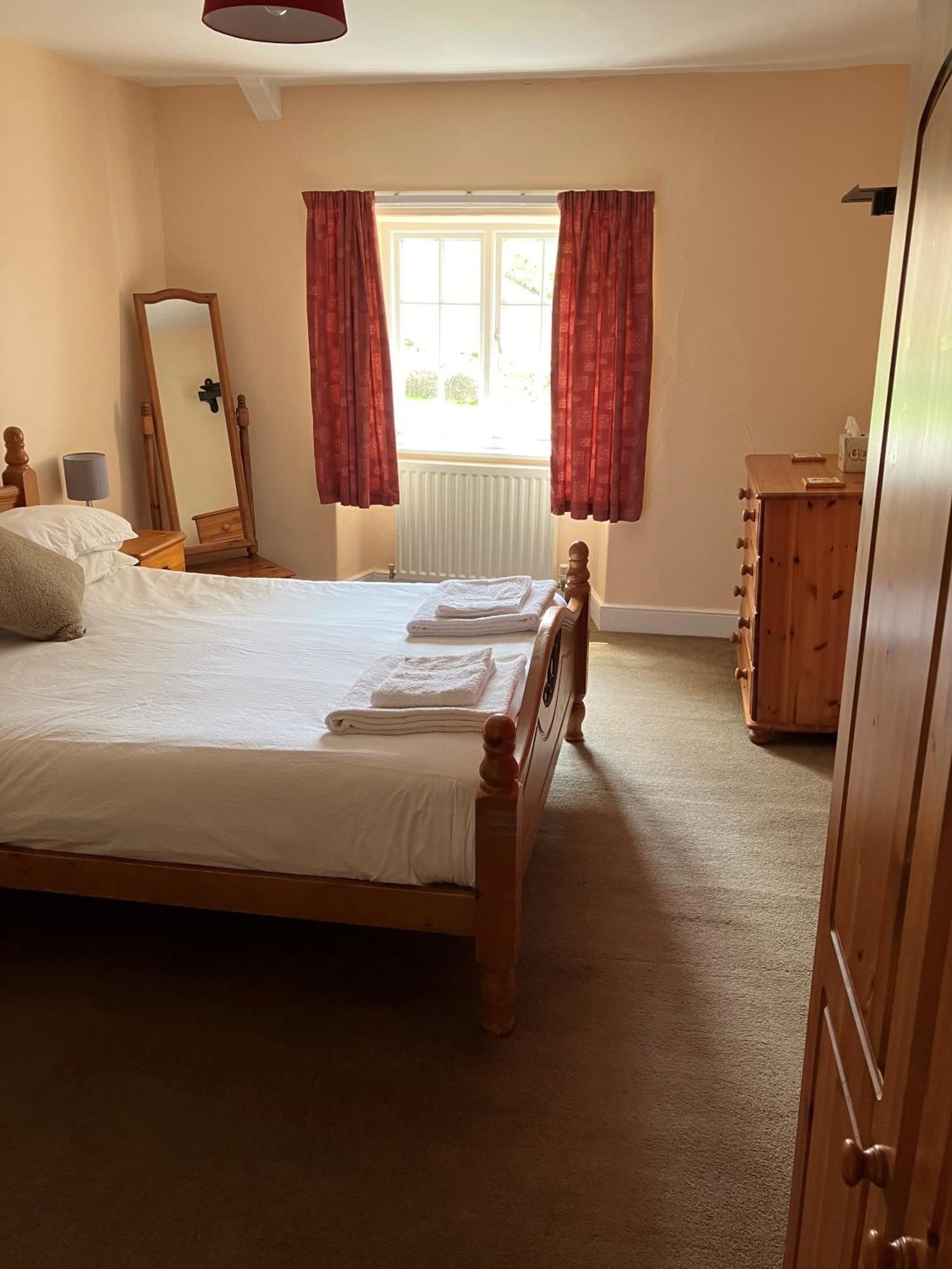 Farmer Bob'S Farmhouse Barnstaple Bagian luar foto